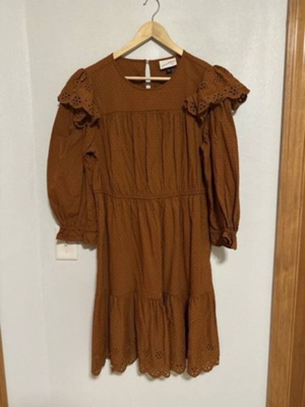 Universal Thread Women’s Long Sleeve Dress Ruffled Sleeve Burnt Orange- Large